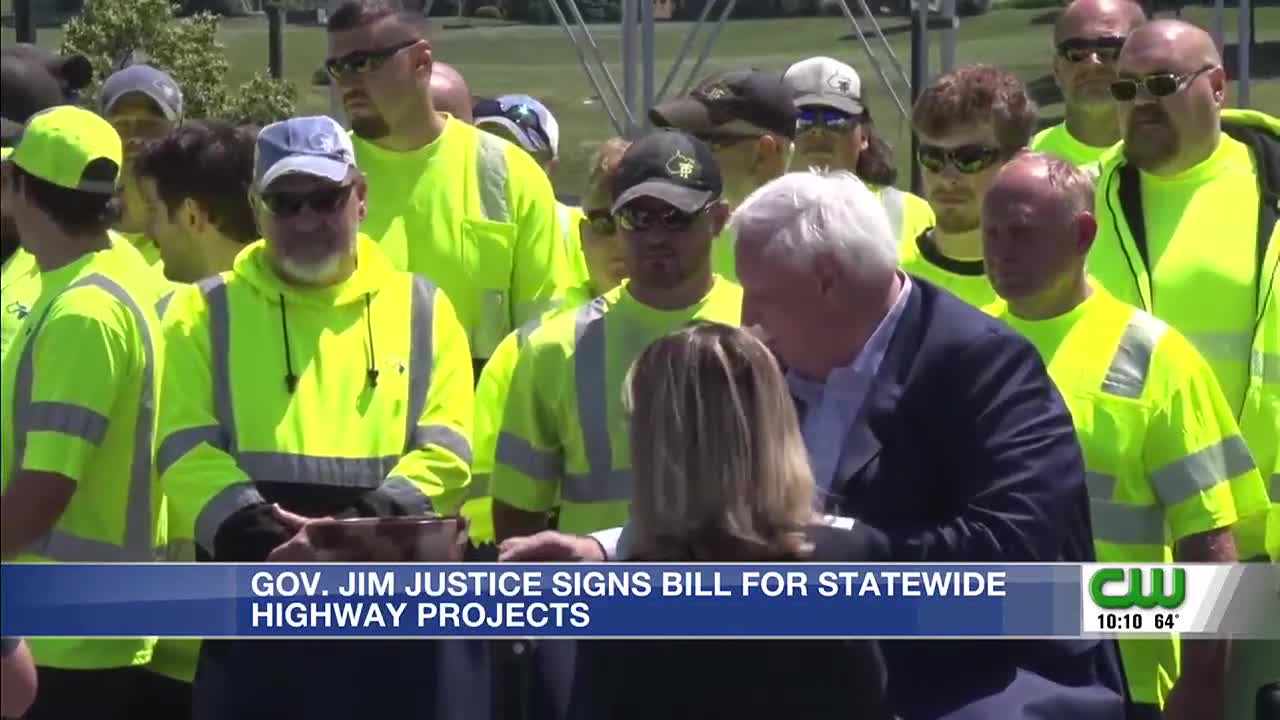 W.Va. Gov. Jim Justice signs bills for highway projects - Vimarsana News